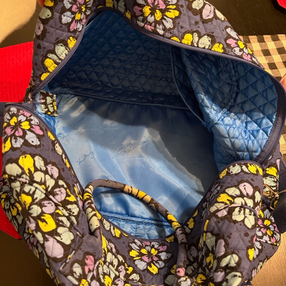 Vintage Vera Bradley “Indigo Pop” Travel Bag - Retired in 2012 - Picture 4 of 6